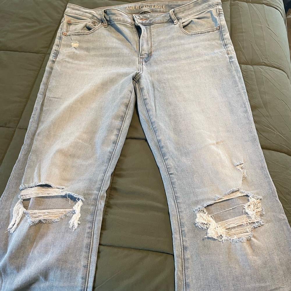 American Eagle Outfitters Light Blue Distressed Women's Jeans